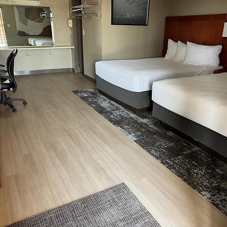 Travelodge By Wyndham Parker Buitenkant foto