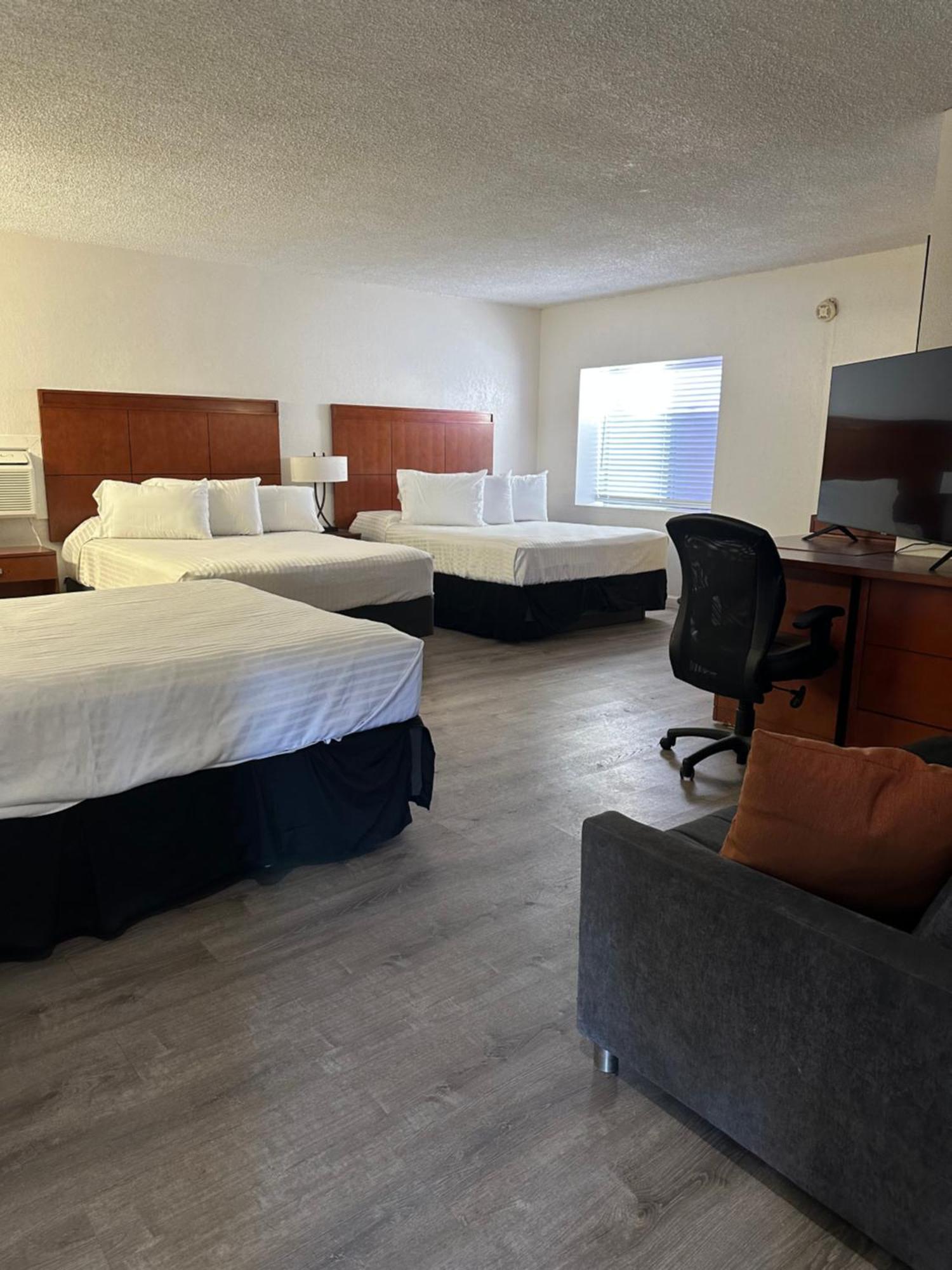Travelodge By Wyndham Parker Buitenkant foto